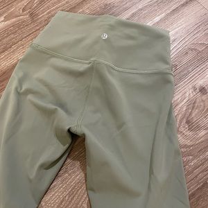 lululemon Align size4 Brand new without tag 25"
